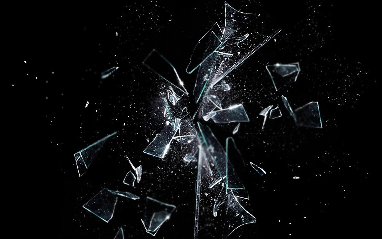 Broken_glass-261130_02fec7a1-6088-4dce-980b-2022ac9455ff